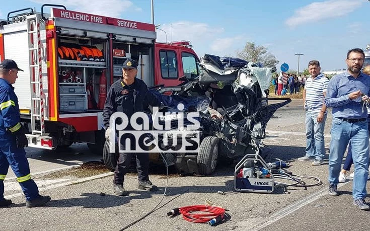 Θανατηφόρο τροχαίο στην Εθνική Οδό Πύργου – Πατρών -Αυτοκίνητο συγκρούστηκε με λεωφορείο (εικόνες)